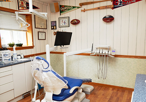 Dental treatment room at Flagship Dental Group